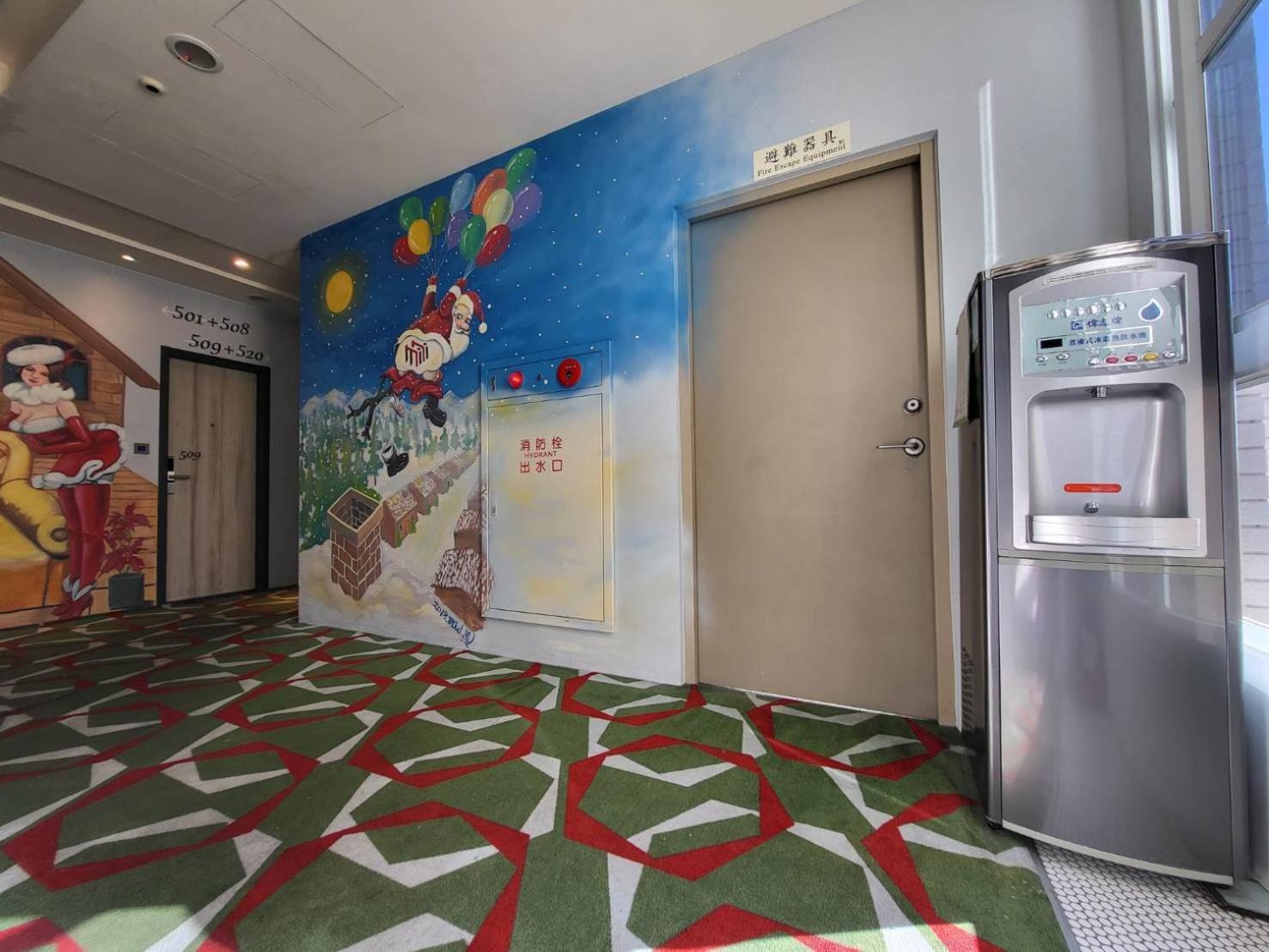 Mini Hotels Тайчжун Екстер'єр фото
